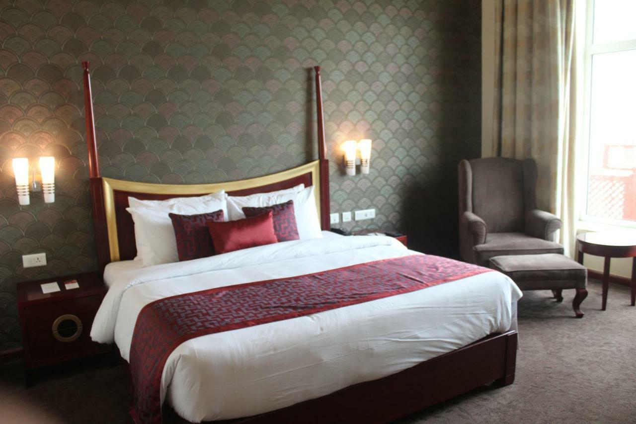 فندق Ramada By Wyndham Jaipur Jaisinghpura المظهر الخارجي الصورة
